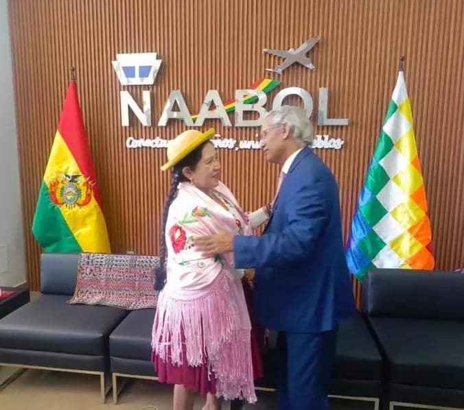 وزيرة الخارجية البوليفية تستقبل وزير الدولة المكلف بالشؤون الدبلوماسية ممثلا لرئيس الجمهورية فى إحتفالات عيد الإستقلال